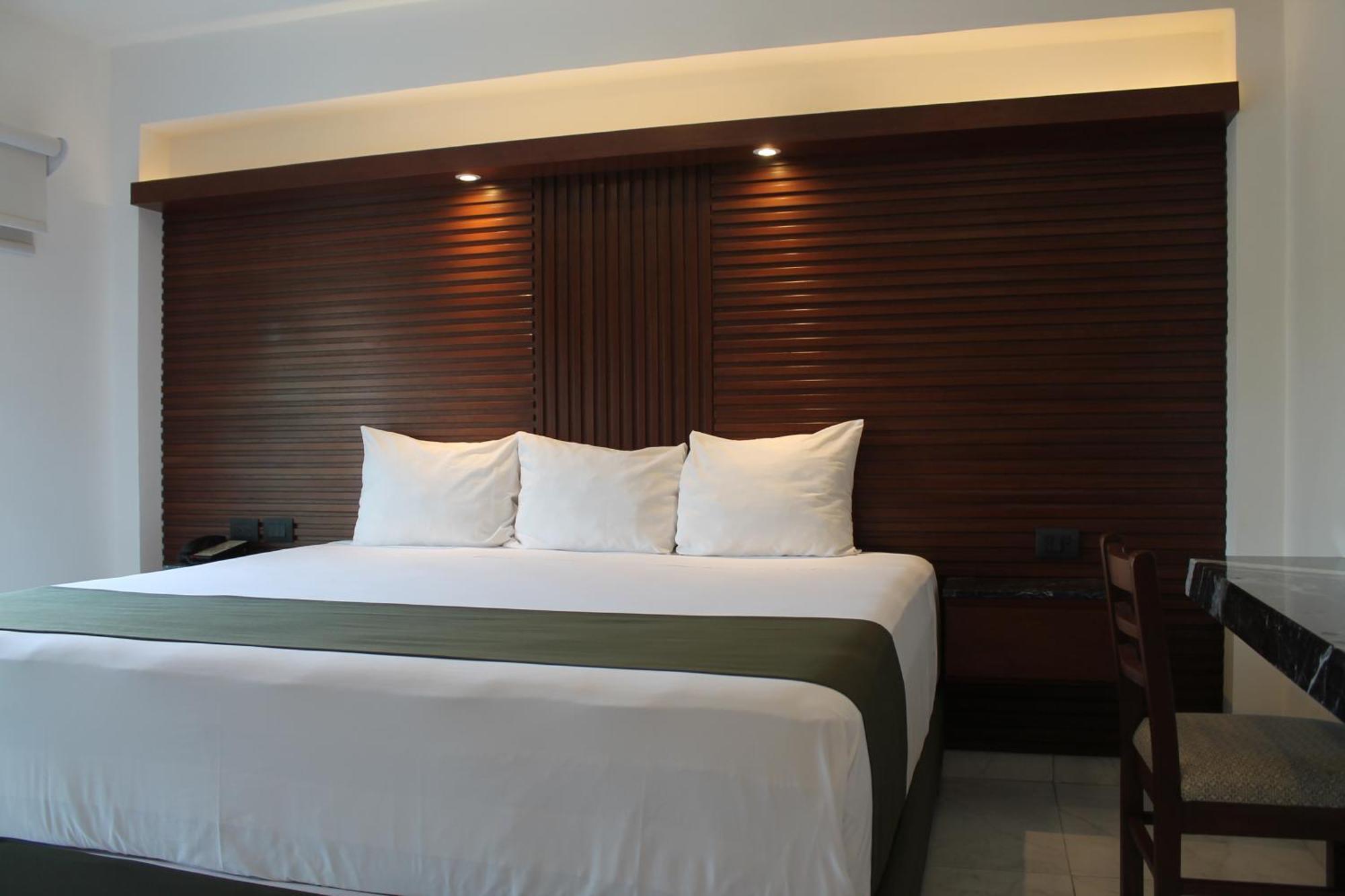 King Room,1643165164:JPEG
